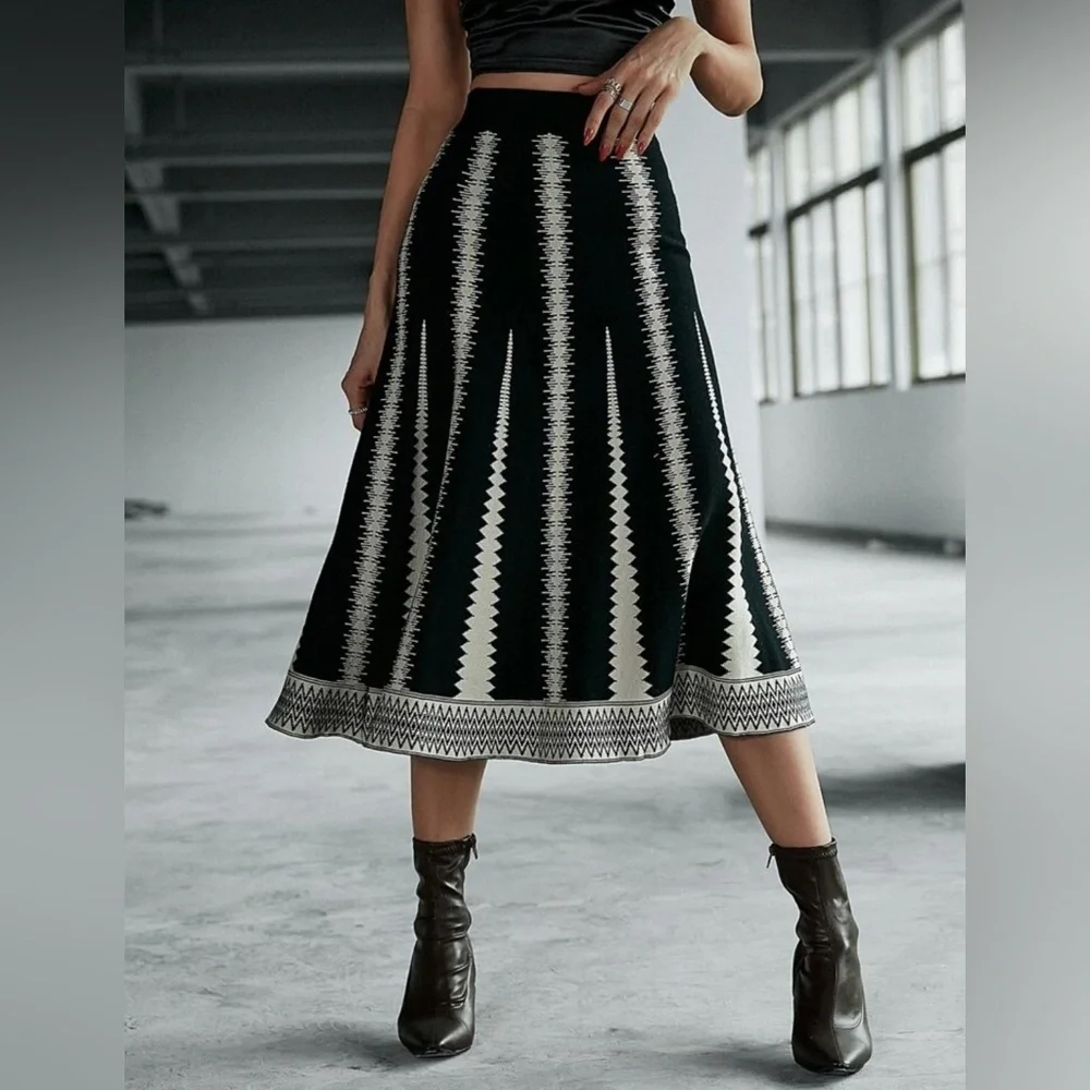 NEW Black and Tan Patterned Skirt